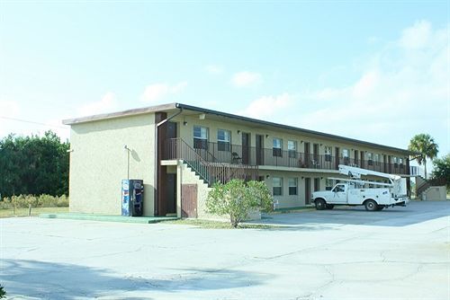 Sandrift Motel Sebastian Exterior photo